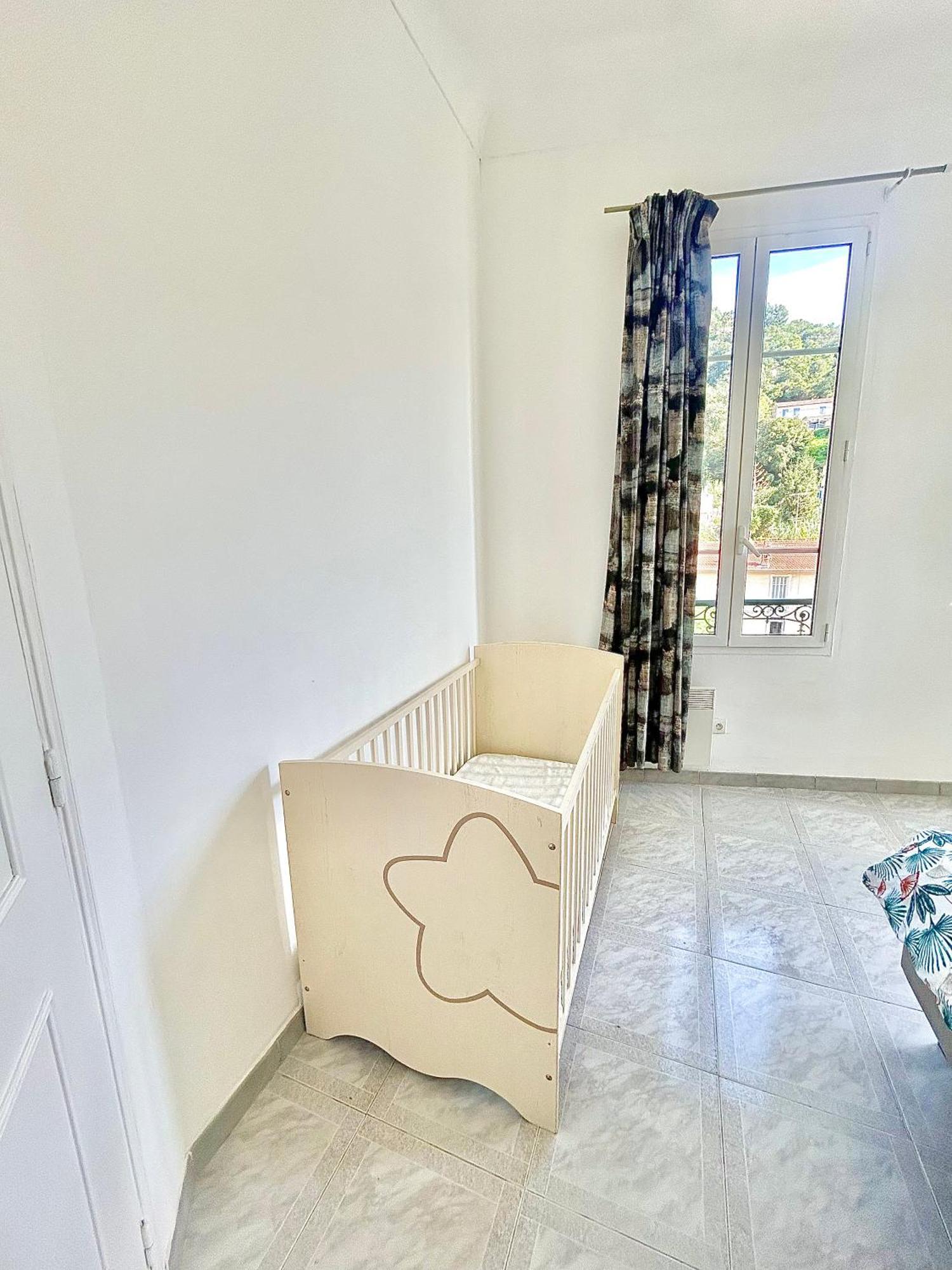 Menton: Superbe Appartement Bagian luar foto